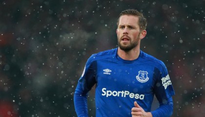 ayx体育博彩-奥斯汀马刺锁定季后赛席位，马刺夺冠赛季